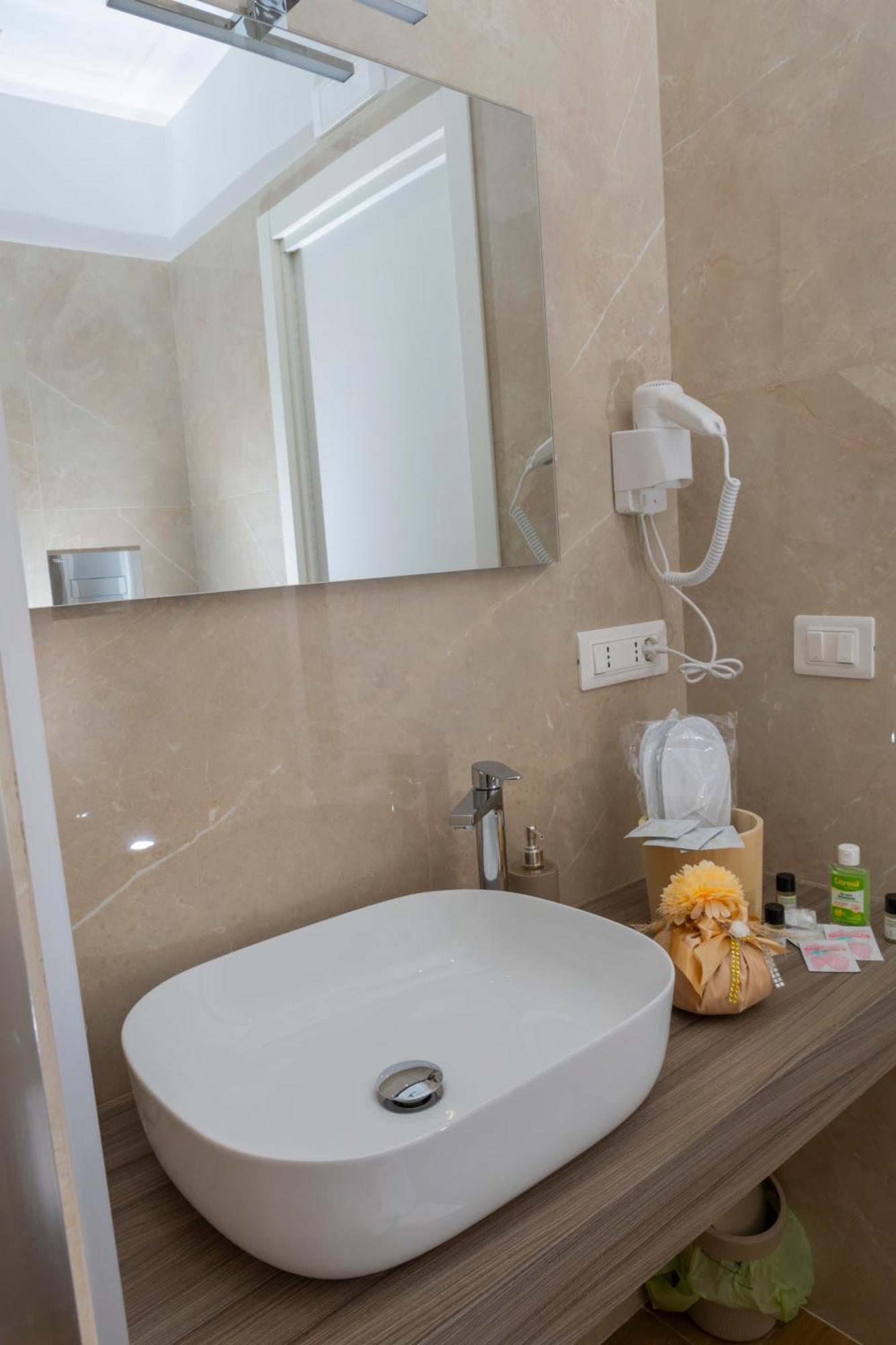 Alleria Rooms Naples Luaran gambar